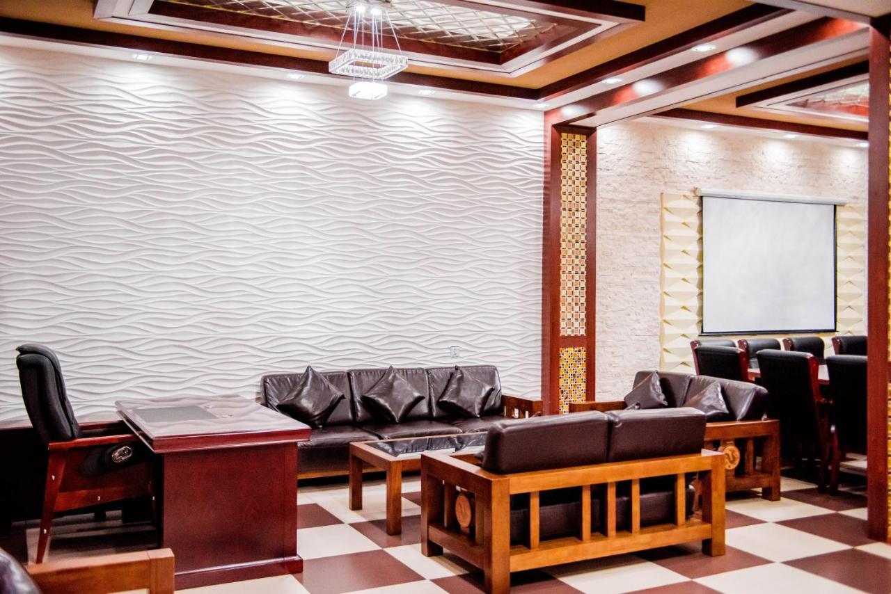 Dior Hotel Tajikistan ドゥシャンベ エクステリア 写真